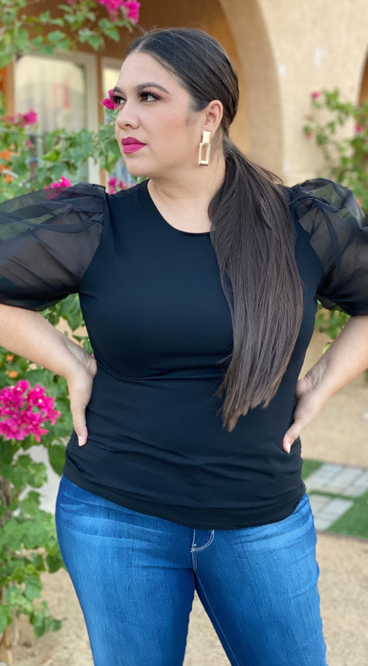 Black Puff Sleeve Top (Curvy)